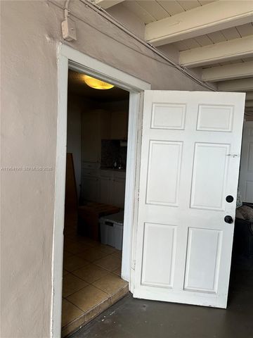 991 E 47th St, Hialeah, FL 33013