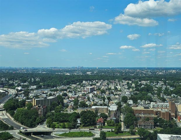 175 Huguenot Street PH503, New Rochelle, NY 10801