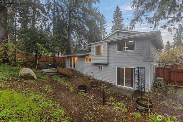 20806 23rd Avenue W, Lynnwood, WA 98036