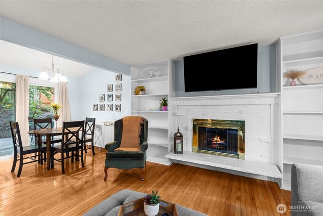 20806 23rd Avenue W, Lynnwood, WA 98036