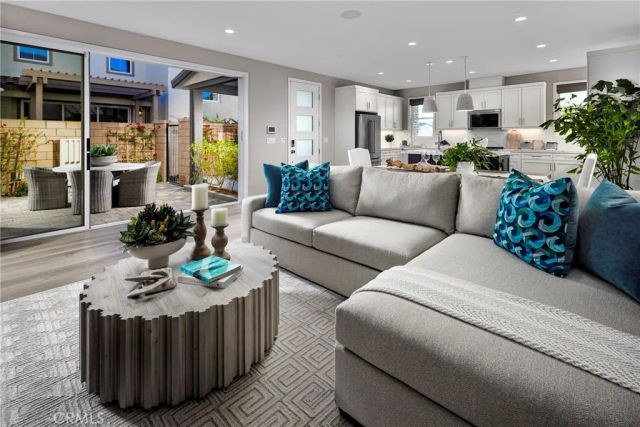 36342 Warren Drive, Palm Desert, CA 92211