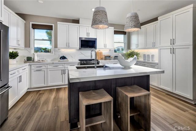 36342 Warren Drive, Palm Desert, CA 92211