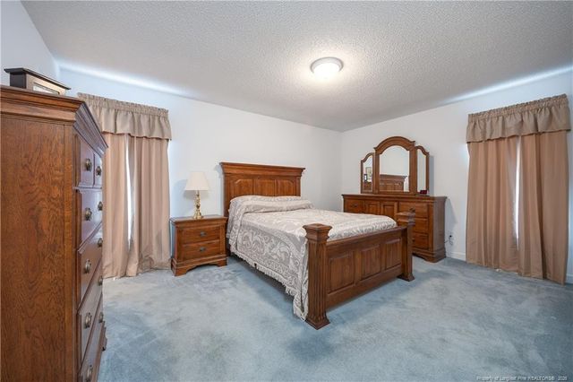 401 W Brocklyn Street, Benson, NC 27504