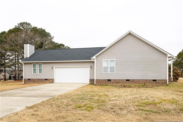 401 W Brocklyn Street, Benson, NC 27504