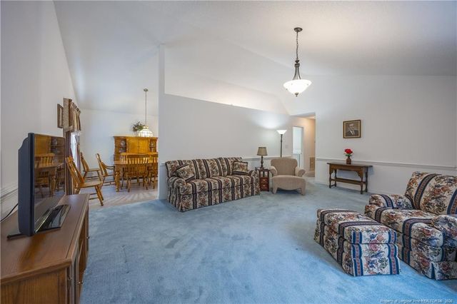 401 W Brocklyn Street, Benson, NC 27504