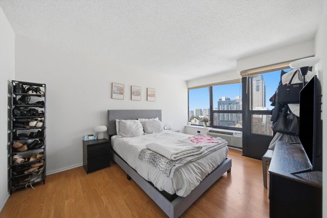 30 E Huron Street 3508, Chicago, IL 60611
