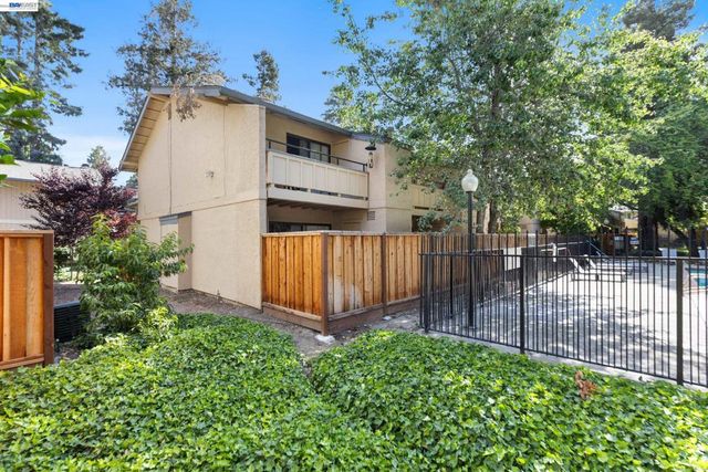2161 Northwood Cir D, Concord, CA 94520