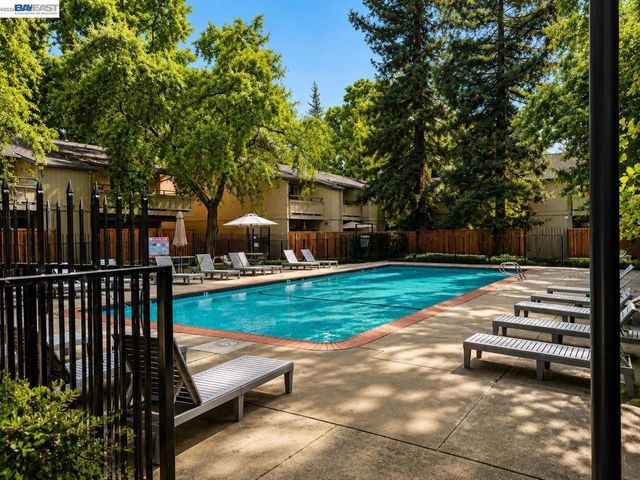 2161 Northwood Cir D, Concord, CA 94520