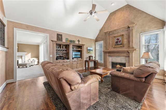 9908 W 147th Street, Overland Park, KS 66221