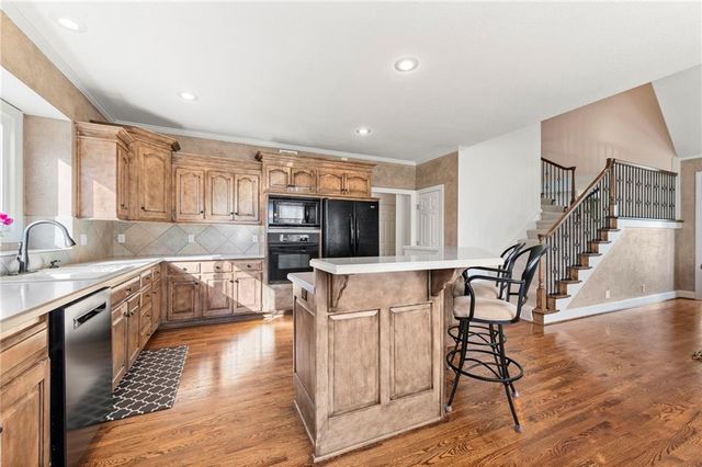 9908 W 147th Street, Overland Park, KS 66221