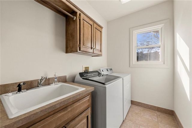 9908 W 147th Street, Overland Park, KS 66221