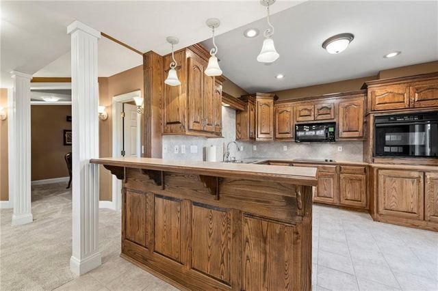 9908 W 147th Street, Overland Park, KS 66221