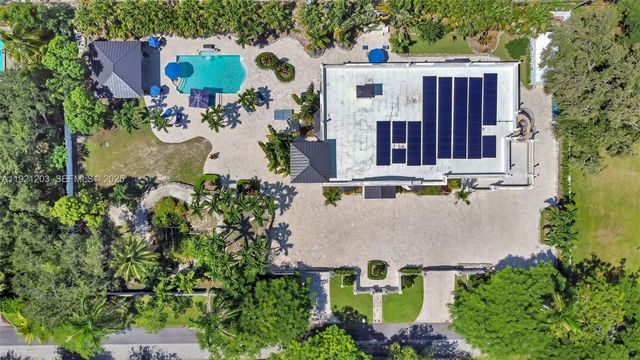 7400 SW 72nd Ct, Miami, FL 33143