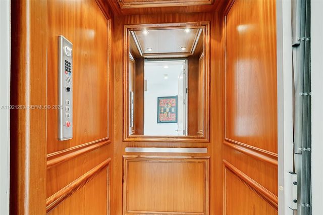 7400 SW 72nd Ct, Miami, FL 33143