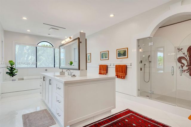 7400 SW 72nd Ct, Miami, FL 33143