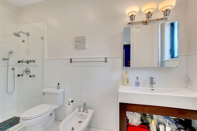 7400 SW 72nd Ct, Miami, FL 33143