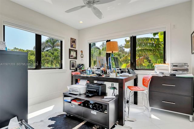 7400 SW 72nd Ct, Miami, FL 33143