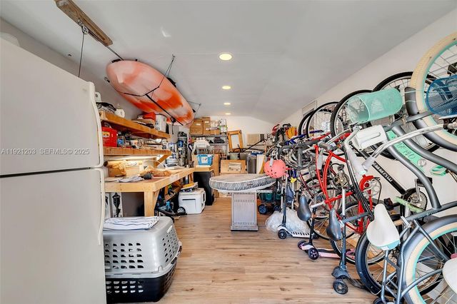 7400 SW 72nd Ct, Miami, FL 33143