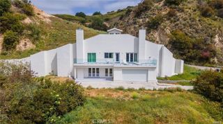 2411 N Topanga Canyon Boulevard, Topanga, CA 90290