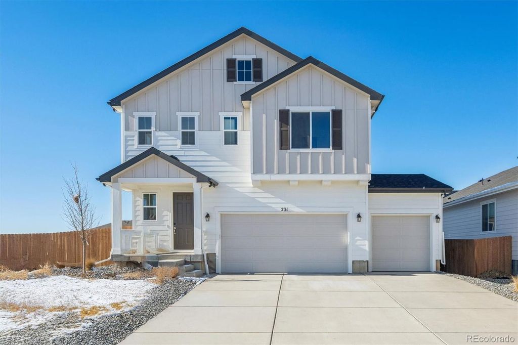 231 Sage Grouse Way, Bennett, CO 80102