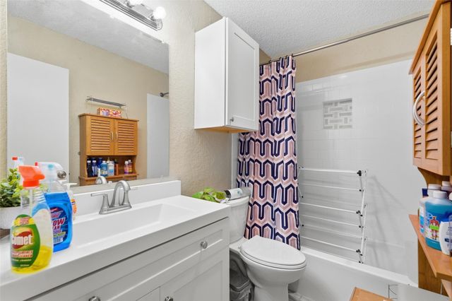 1109 Mountain View Street, Glenn Heights, TX 75154