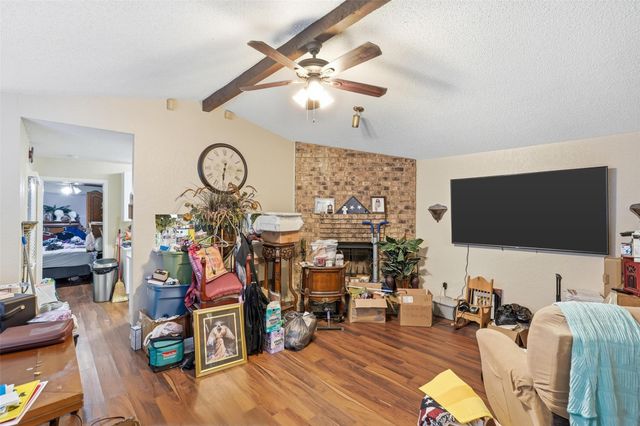 1109 Mountain View Street, Glenn Heights, TX 75154