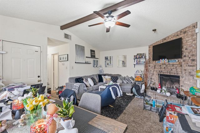 1109 Mountain View Street, Glenn Heights, TX 75154