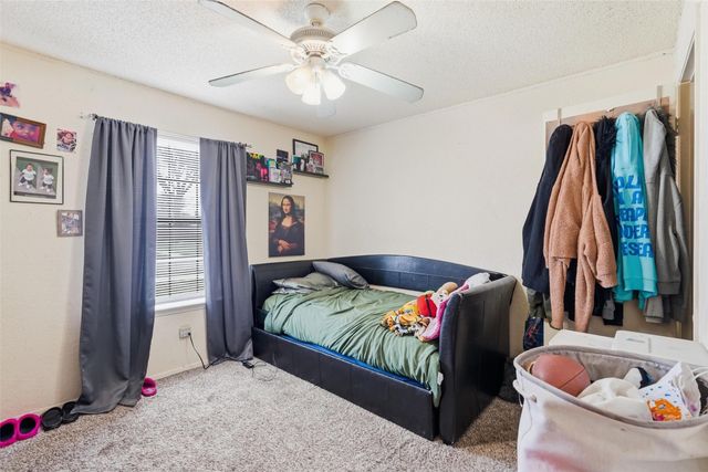 1109 Mountain View Street, Glenn Heights, TX 75154