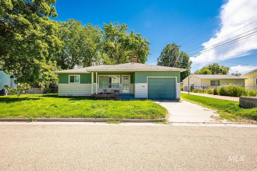 1416 E Maple, Caldwell, ID 83605