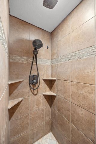 20217 Engelmann LN, Manor, TX 78653