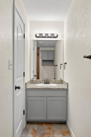 20217 Engelmann LN, Manor, TX 78653