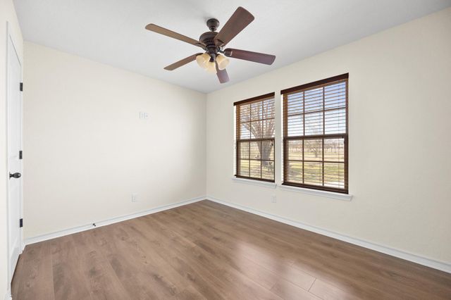 20217 Engelmann LN, Manor, TX 78653