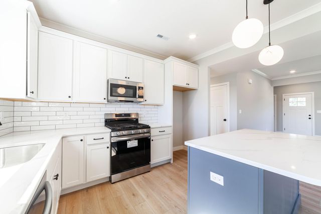 3408 JAGGED LEAF DR, Columbia, MO 65202