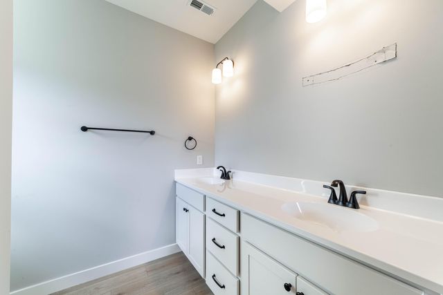 3408 JAGGED LEAF DR, Columbia, MO 65202