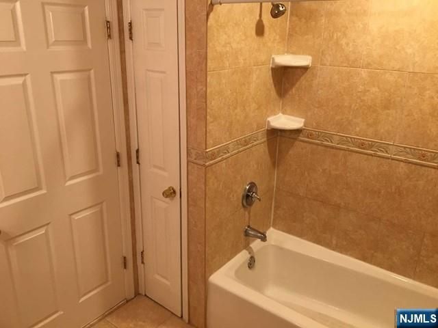 26 Lee Street, Elmwood Park, NJ 07407