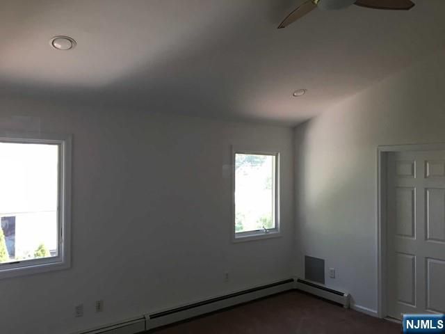 26 Lee Street, Elmwood Park, NJ 07407