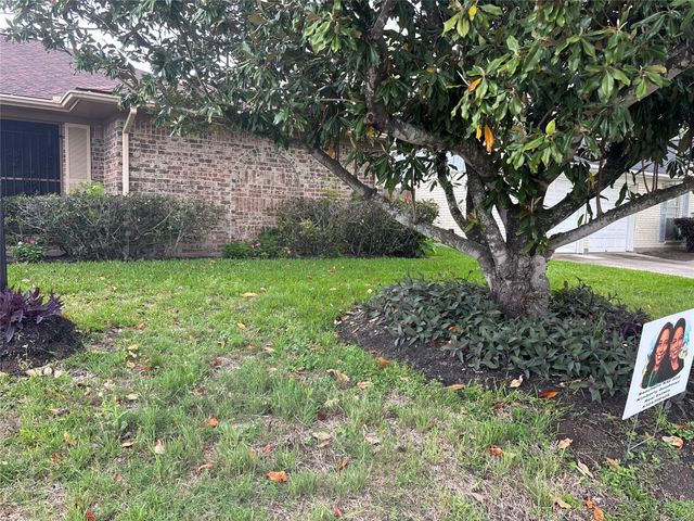 3914 Beran Drive, Houston, TX 77045