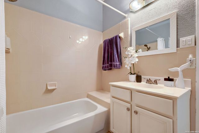 608 E MISTLETOE AVE, San Antonio, TX 78212