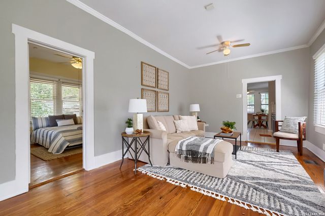 608 E MISTLETOE AVE, San Antonio, TX 78212