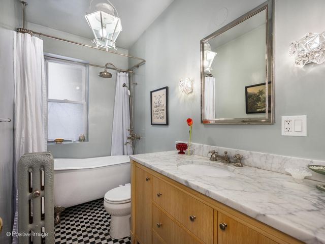 4451 N Beacon Street 1, Chicago, IL 60640