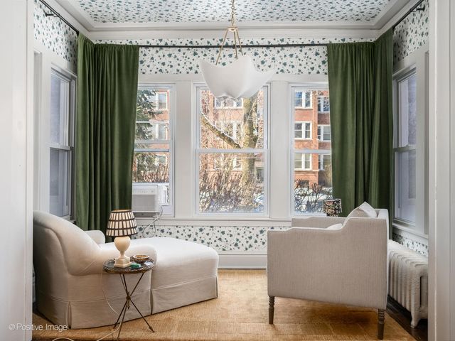 4451 N Beacon Street 1, Chicago, IL 60640