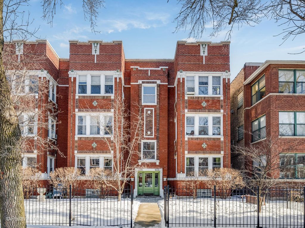 4451 N Beacon Street 1, Chicago, IL 60640