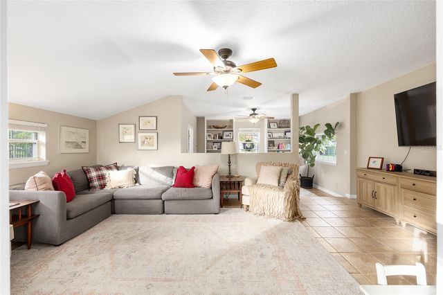 1006 SE 10TH STREET, Ocala, FL 34471