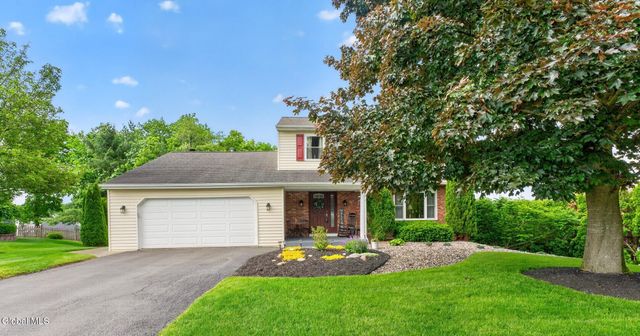 19 Debbie Marie Court, Colonie, NY 12309
