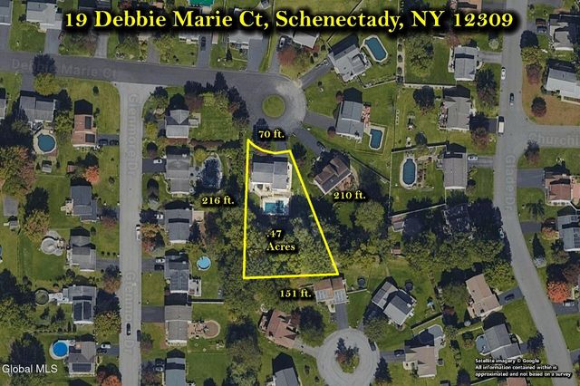 19 Debbie Marie Court, Colonie, NY 12309