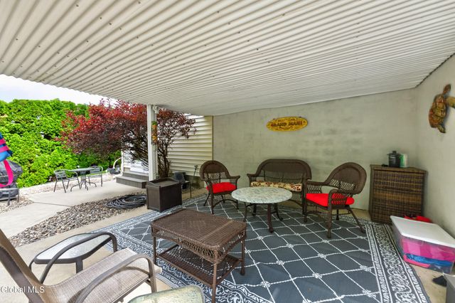 19 Debbie Marie Court, Colonie, NY 12309