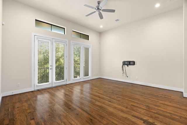 1212 W Dallas Street, Houston, TX 77019
