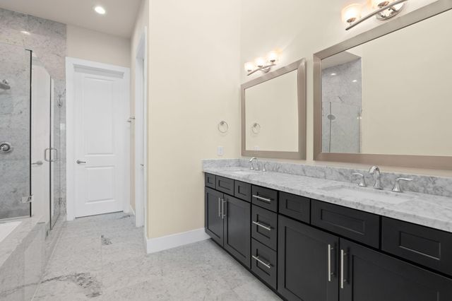 1212 W Dallas Street, Houston, TX 77019