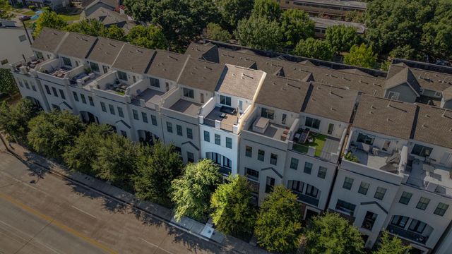 1212 W Dallas Street, Houston, TX 77019
