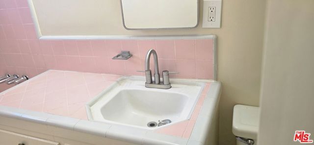 2635 W Imperial Highway 6, Inglewood, CA 90303